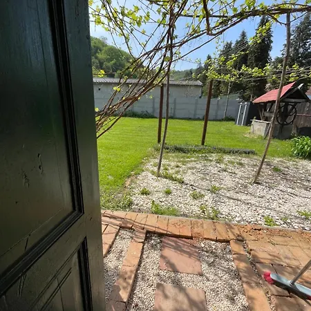Perlajuhu * Sturovo